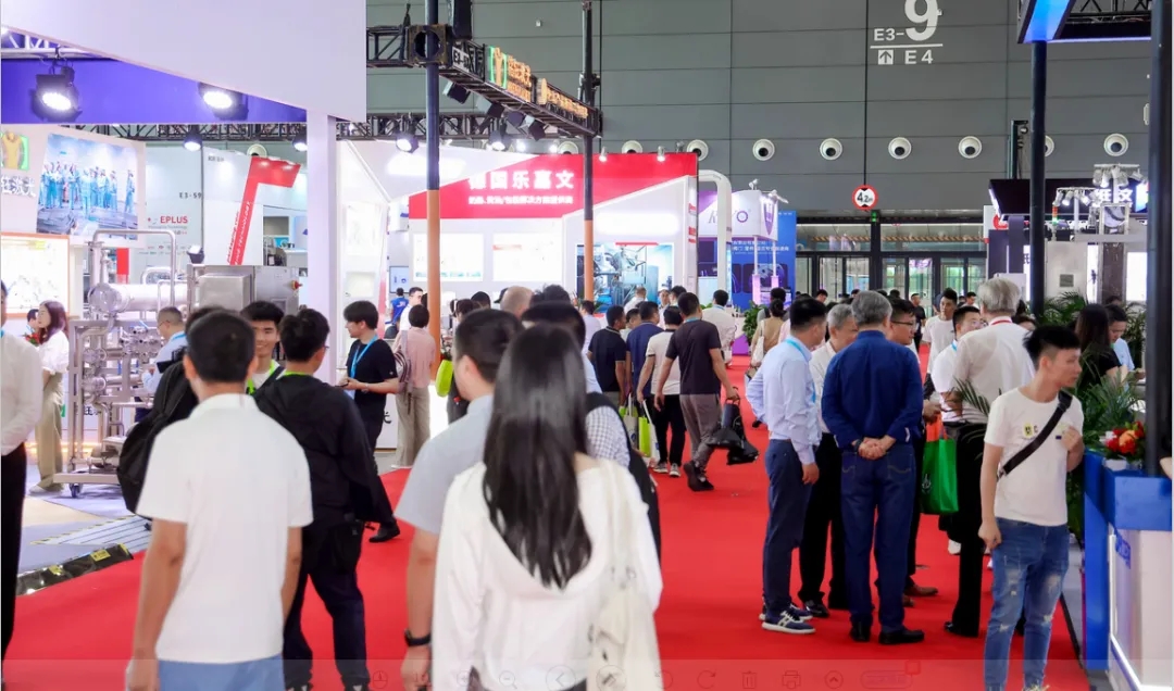 花花牛乳業(yè)集團黨委書記、董事長唐洪峰一行參加中國乳制品工業(yè)協(xié)會第三十次年會暨2024中國（國際）乳業(yè)技術博覽會