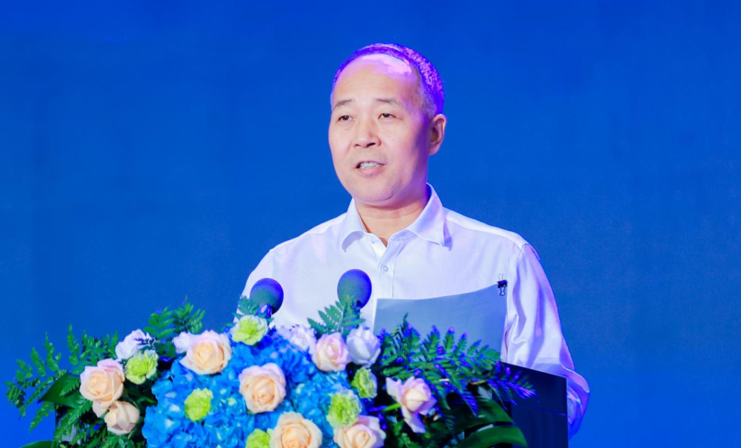 啟航新征程 點(diǎn)亮新賽道丨花花牛乳業(yè)集團(tuán)參加第十四屆中國奶業(yè)大會暨D20峰會，榮獲“中國乳制品生產(chǎn)企業(yè)現(xiàn)代化等級5A級”評定殊榮