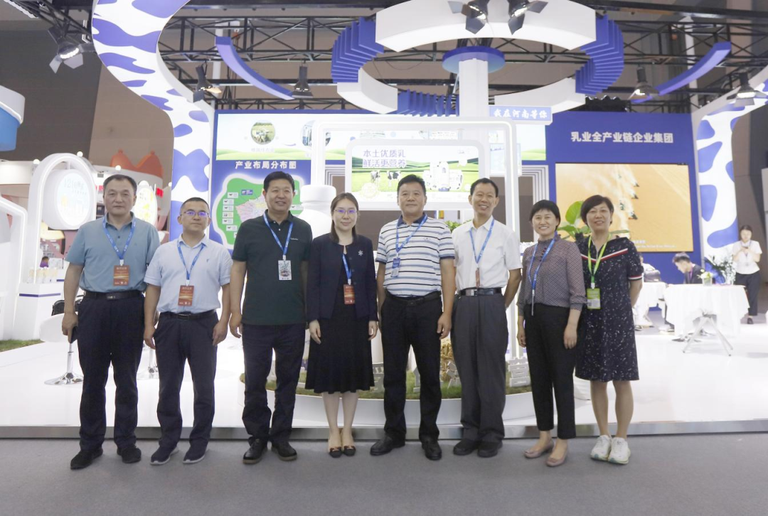 啟航新征程 點(diǎn)亮新賽道丨花花牛乳業(yè)集團(tuán)參加第十四屆中國奶業(yè)大會暨D20峰會，榮獲“中國乳制品生產(chǎn)企業(yè)現(xiàn)代化等級5A級”評定殊榮