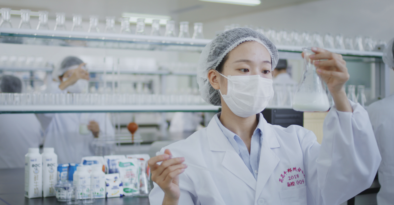 榮膺乳業(yè)三大金獎，花花牛以產(chǎn)業(yè)融合發(fā)展推進(jìn)奶業(yè)高質(zhì)量發(fā)展