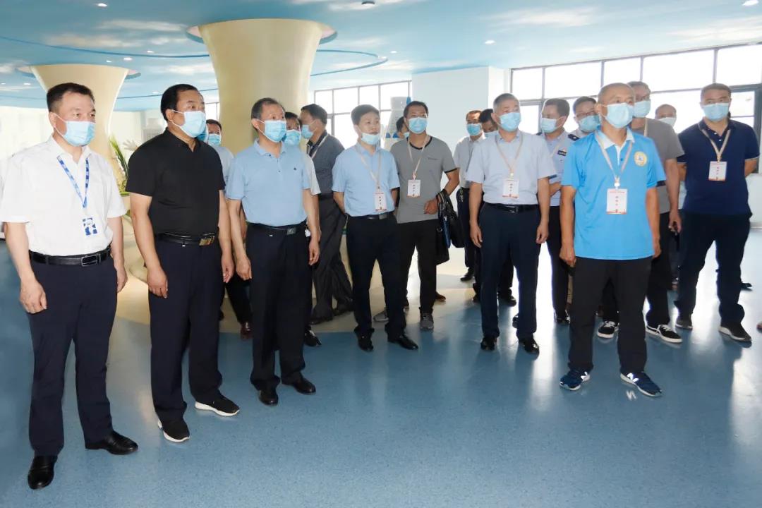 鄭州市安全生產(chǎn)雙重預(yù)防體系建設(shè)現(xiàn)場觀摩會在花花牛乳業(yè)集團鄭州分公司召開 鄭州市安全生產(chǎn)雙重預(yù)防體系建設(shè)現(xiàn)場觀摩會在花花牛乳業(yè)集團鄭州分公司召開