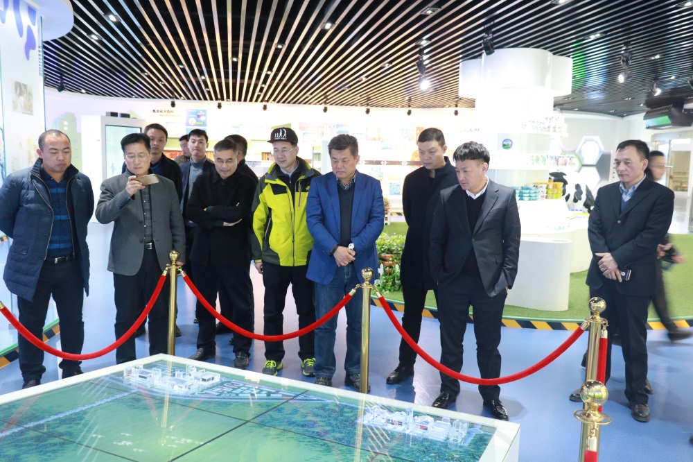 涉農(nóng)企業(yè)強(qiáng)強(qiáng)聯(lián)合，“抱團(tuán)取暖”共迎企業(yè)發(fā)展的春天