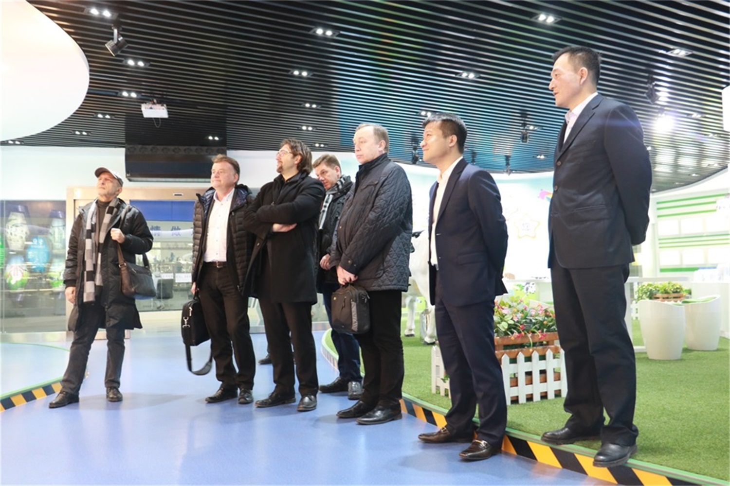 波蘭BZK集團(tuán)參觀訪問花花牛