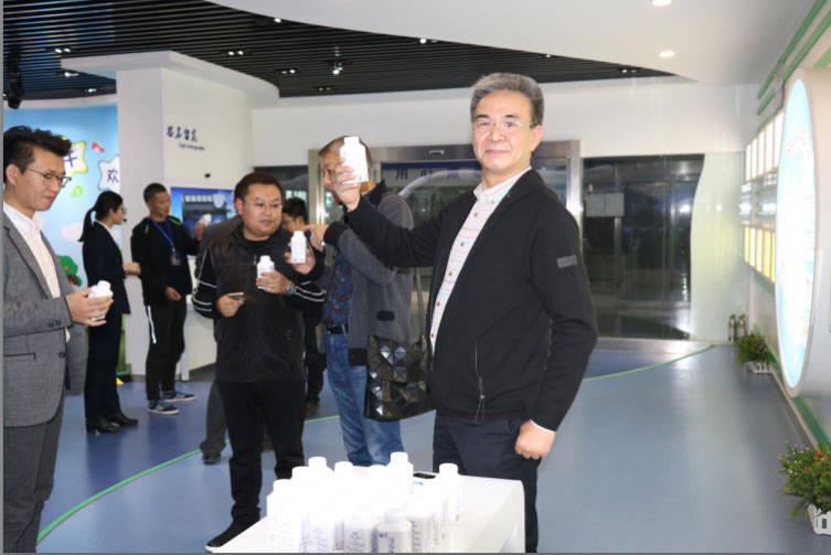 商界領(lǐng)袖俱樂(lè)部精英參訪(fǎng)花花牛！