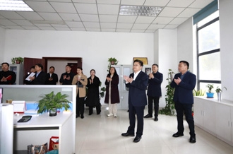 春光作序啟新程 暖心慰問(wèn)鼓干勁 ——集團(tuán)領(lǐng)導(dǎo)開(kāi)展新春開(kāi)工首日拜年慰問(wèn)